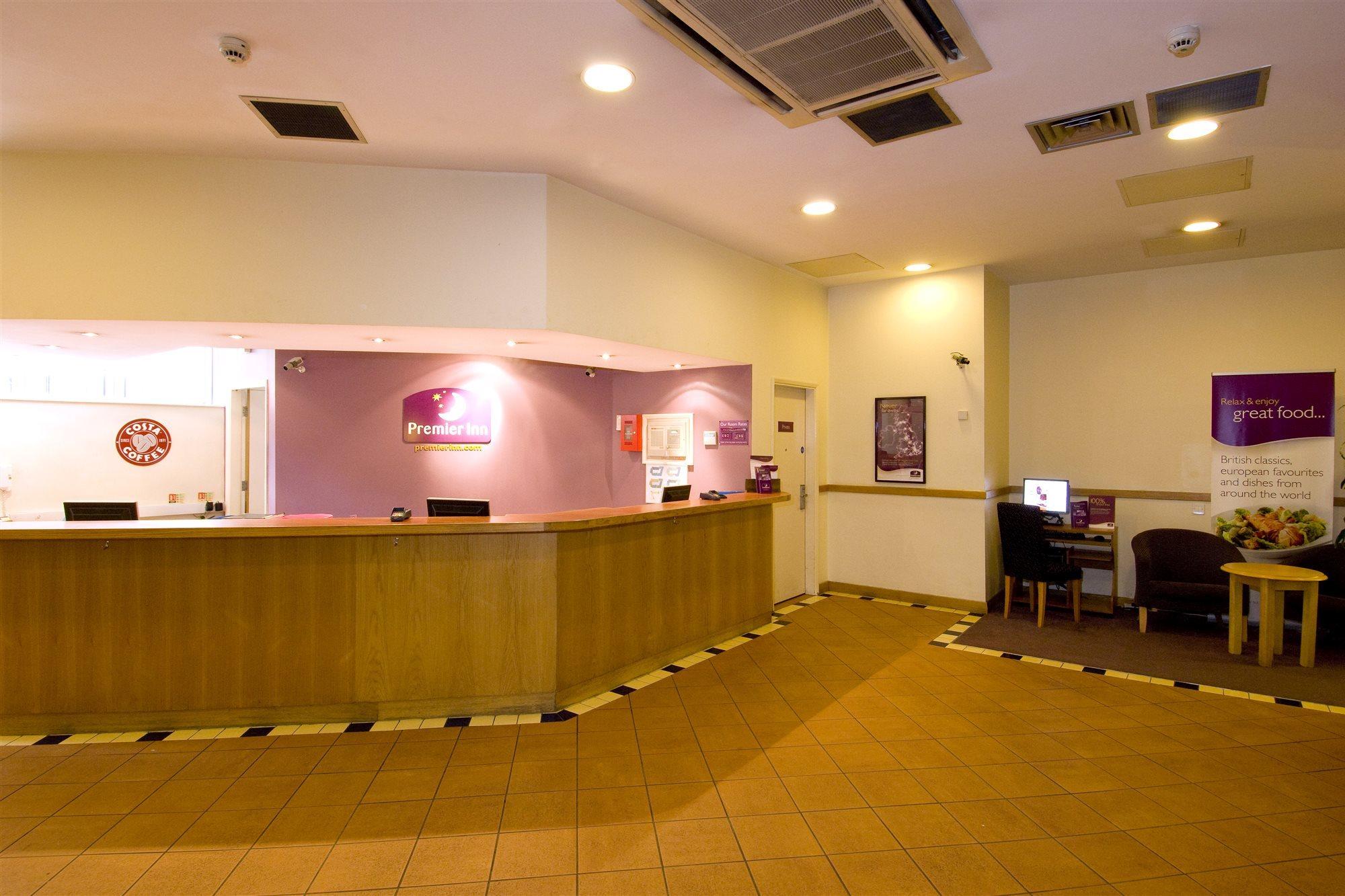 Premier Inn Manchester City Centre Exterior foto
