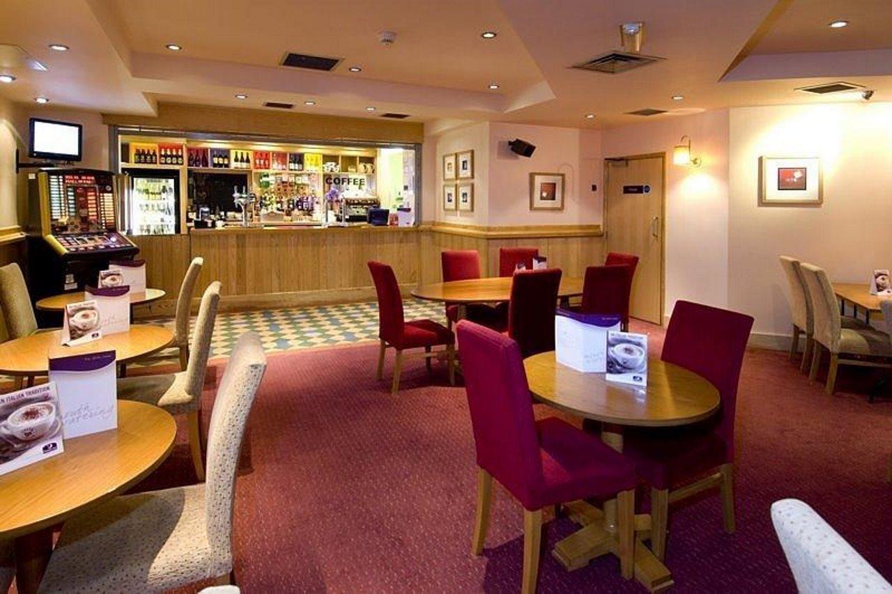 Premier Inn Manchester City Centre Exterior foto